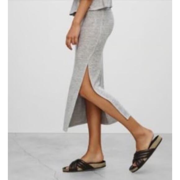 Aritzia Wilfred Free Grey Shields Knit Midi Pencil Slit Pull-On Skirt Women's S - Picture 1 of 12